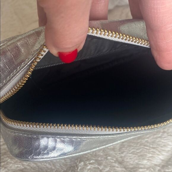 Victoria Secret Silver Crossbody Bag with Chain Strap - Picture 7 of 9